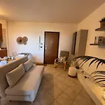 דירה Little House לצ'ה